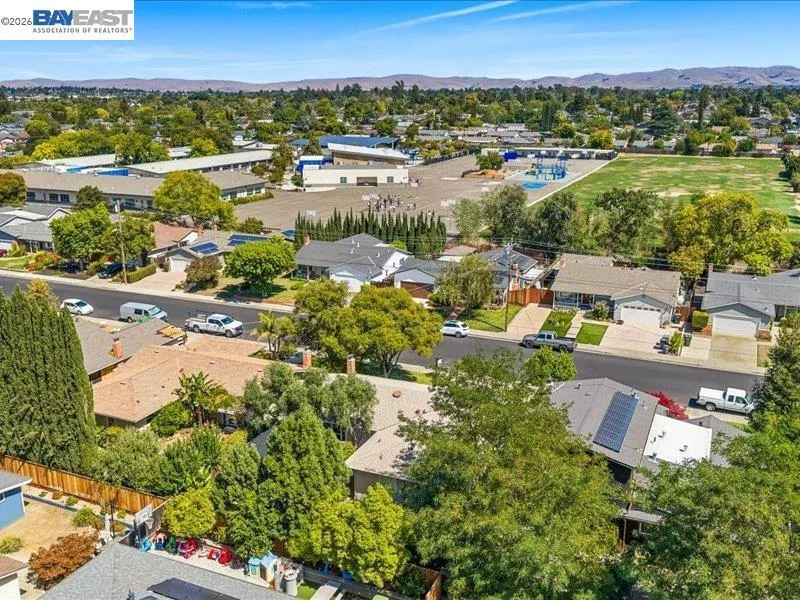 1179 Wagoner Dr Livermore, CA 94550