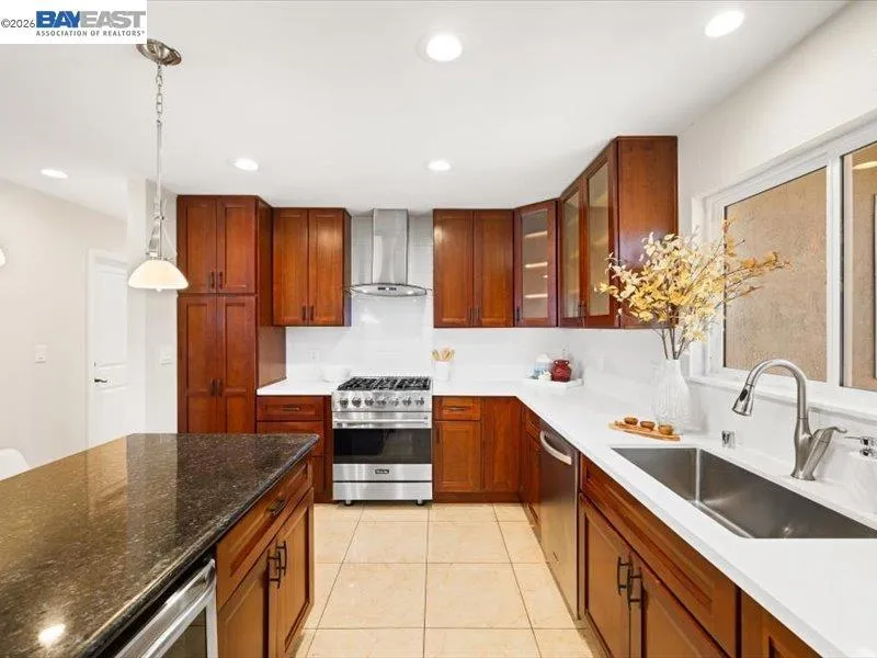 1179 Wagoner Dr Livermore, CA 94550