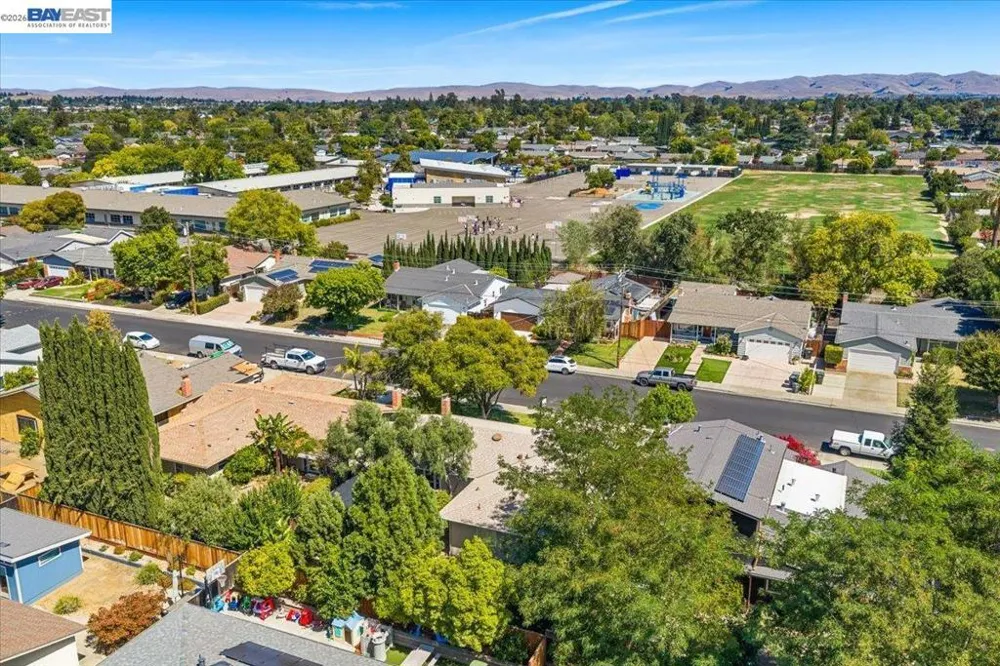 1179 Wagoner Dr Livermore, CA 94550