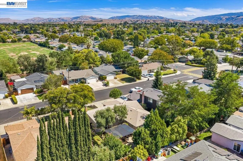 1179 Wagoner Dr Livermore, CA 94550
