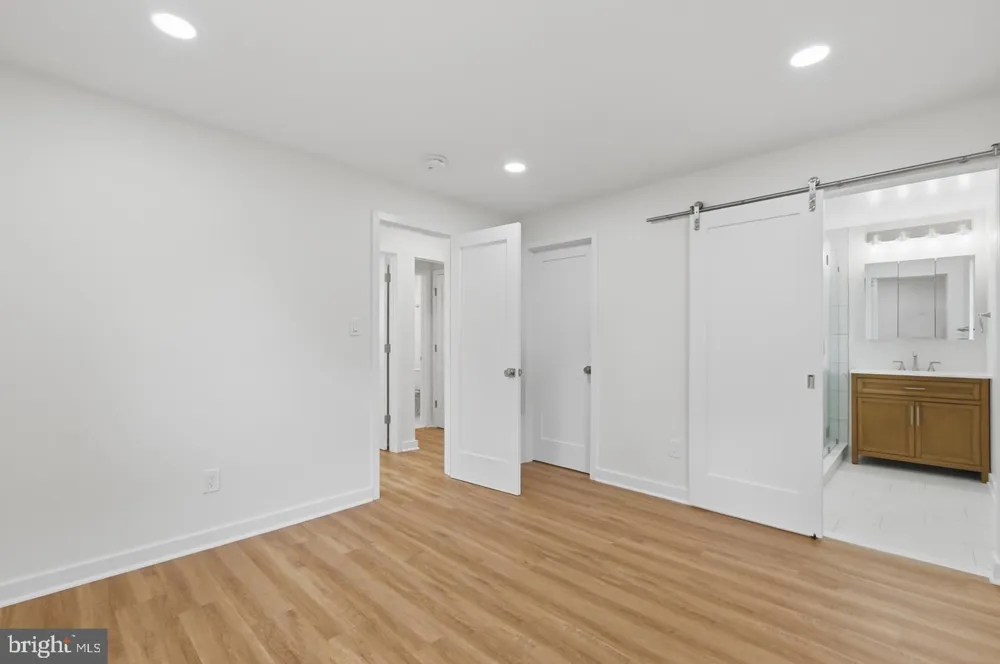 1545 11TH STREET S Arlington, VA 22204