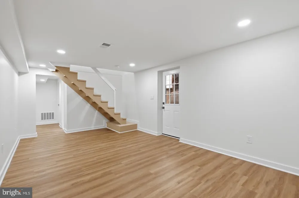 1545 11TH STREET S Arlington, VA 22204