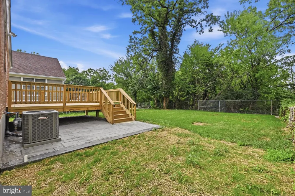 1545 11TH STREET S Arlington, VA 22204
