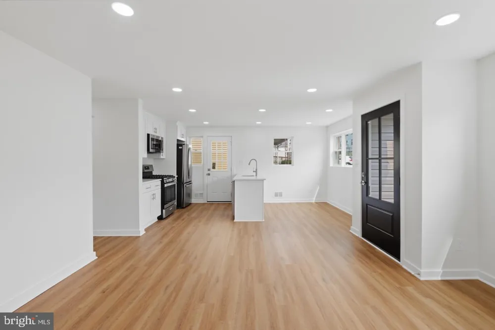 1545 11TH STREET S Arlington, VA 22204