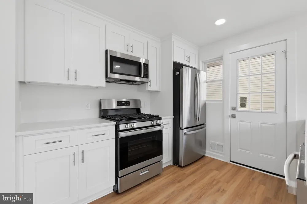 1545 11TH STREET S Arlington, VA 22204