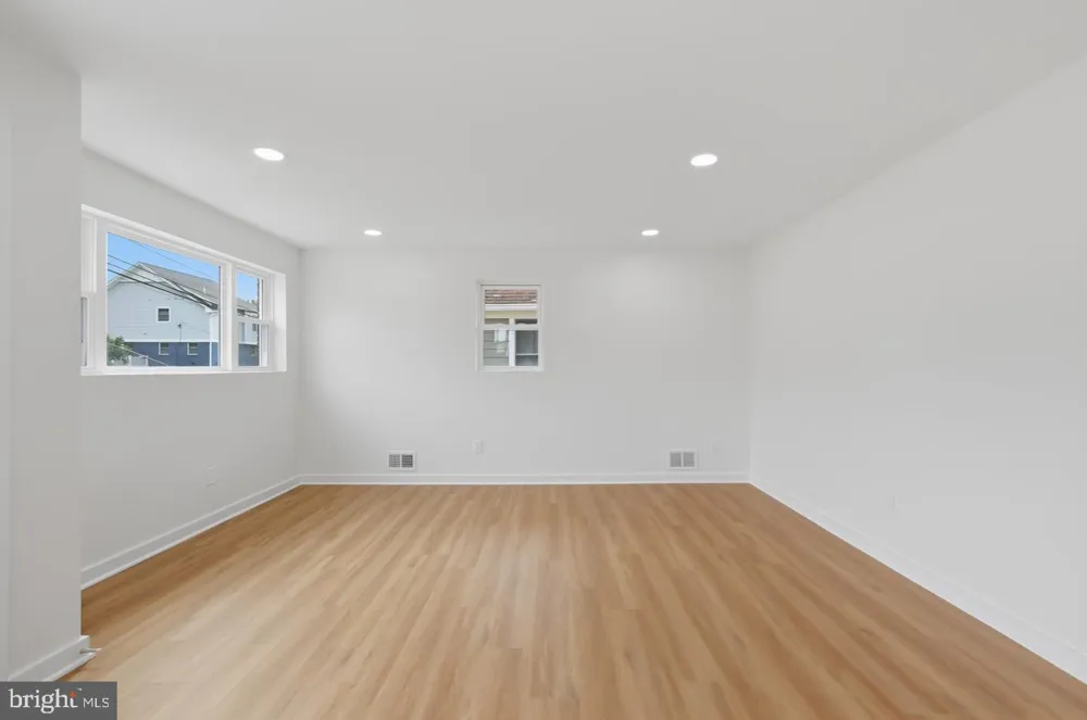 1545 11TH STREET S Arlington, VA 22204