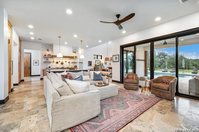 1170 HERBELIN RD New Braunfels, TX 78132