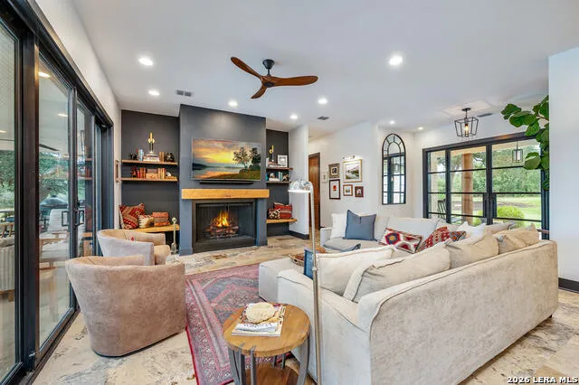 1170 HERBELIN RD New Braunfels, TX 78132