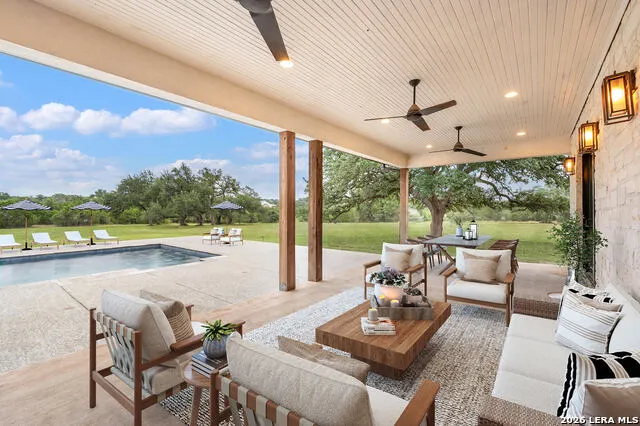1170 HERBELIN RD New Braunfels, TX 78132