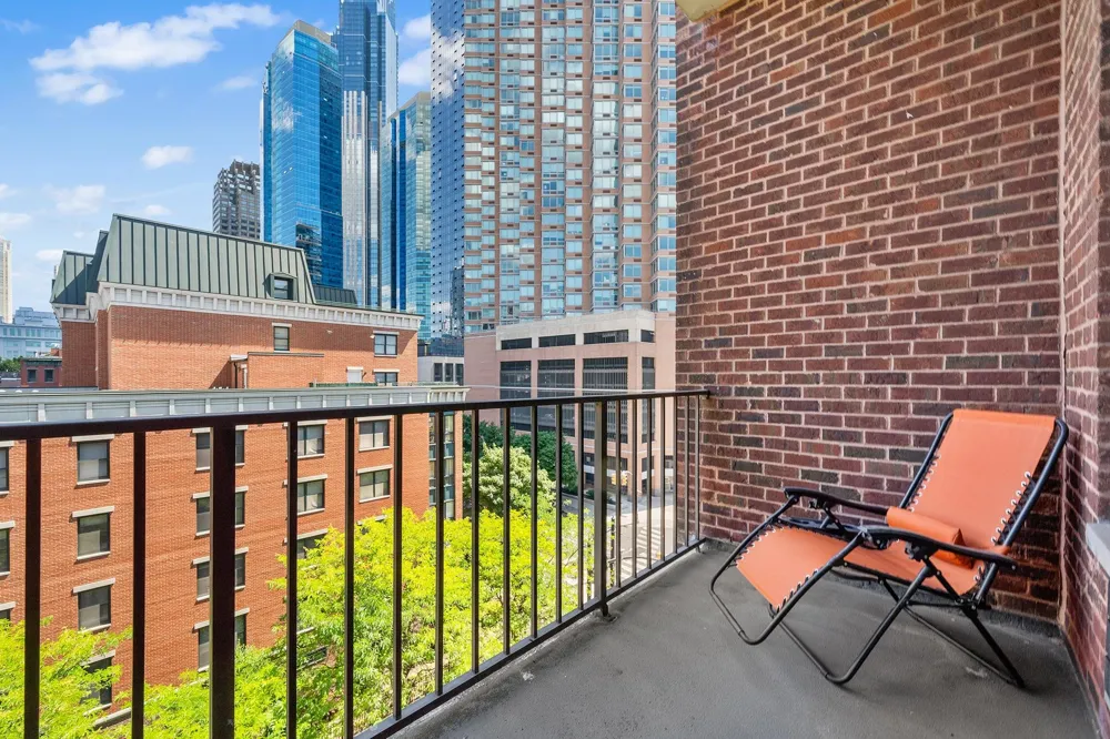 1 GREENE ST Jersey City, NJ 07302