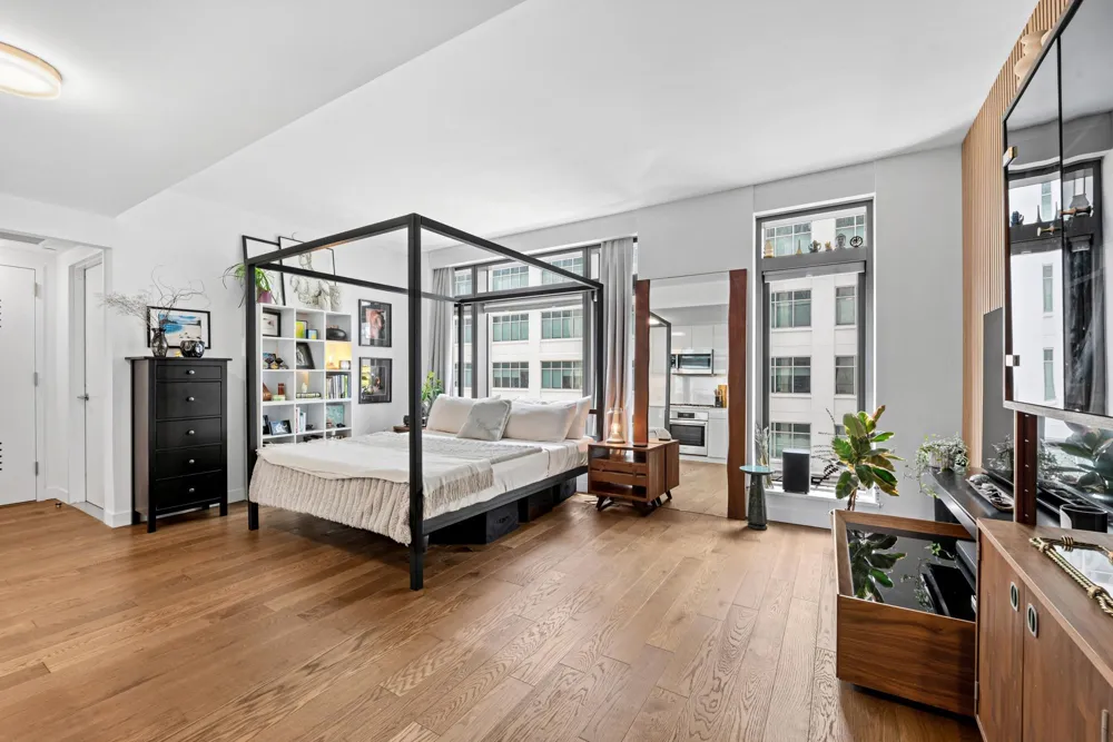 99 HUDSON ST Jersey City, NJ 07302
