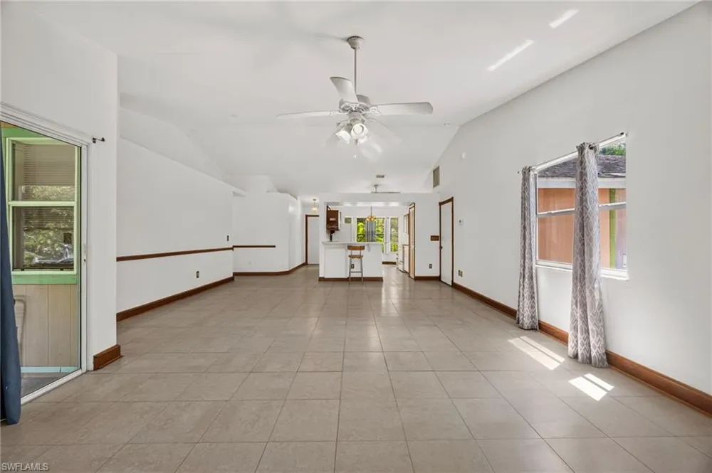 2961 6th Street NW Naples, FL 34120