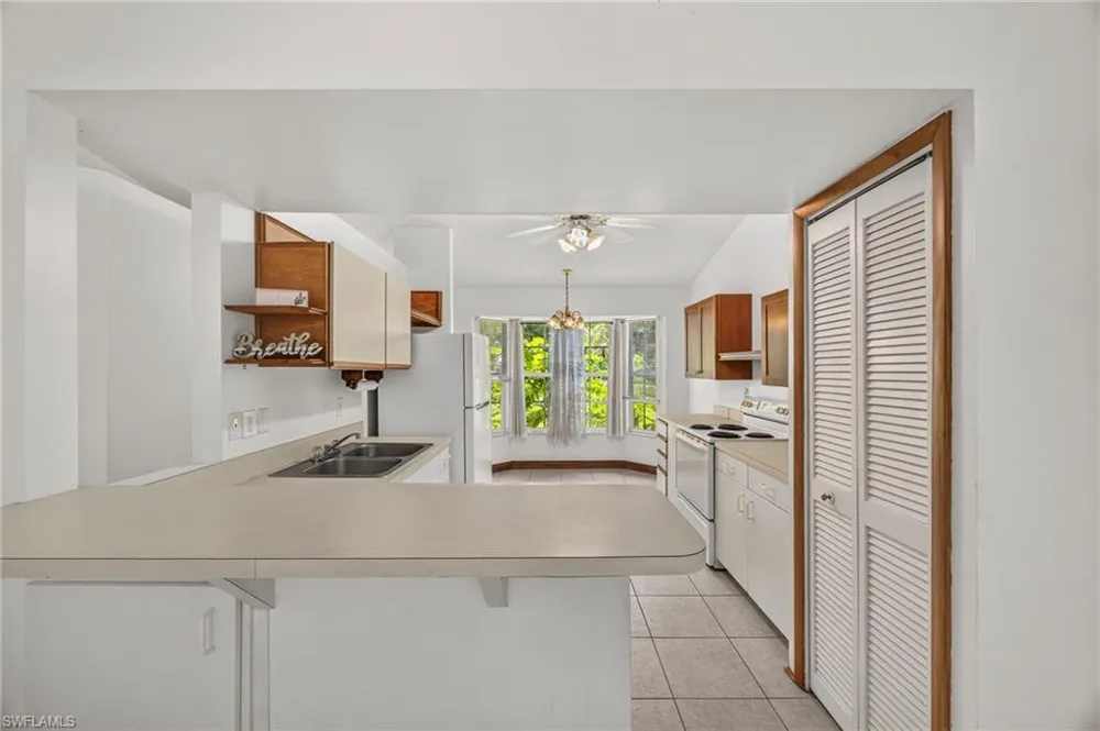 2961 6th Street NW Naples, FL 34120