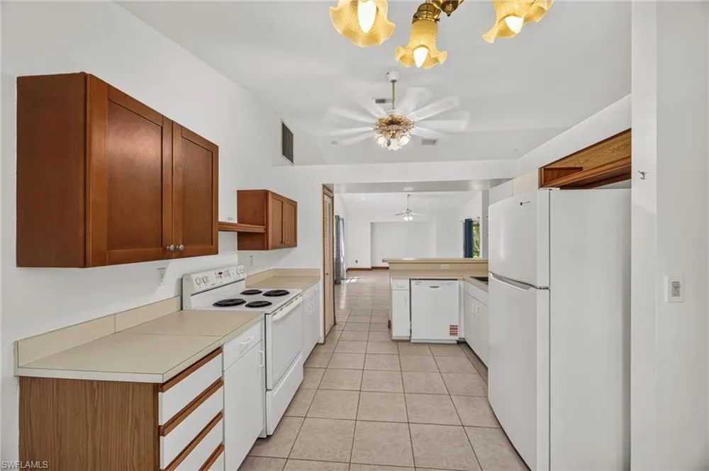 2961 6th Street NW Naples, FL 34120