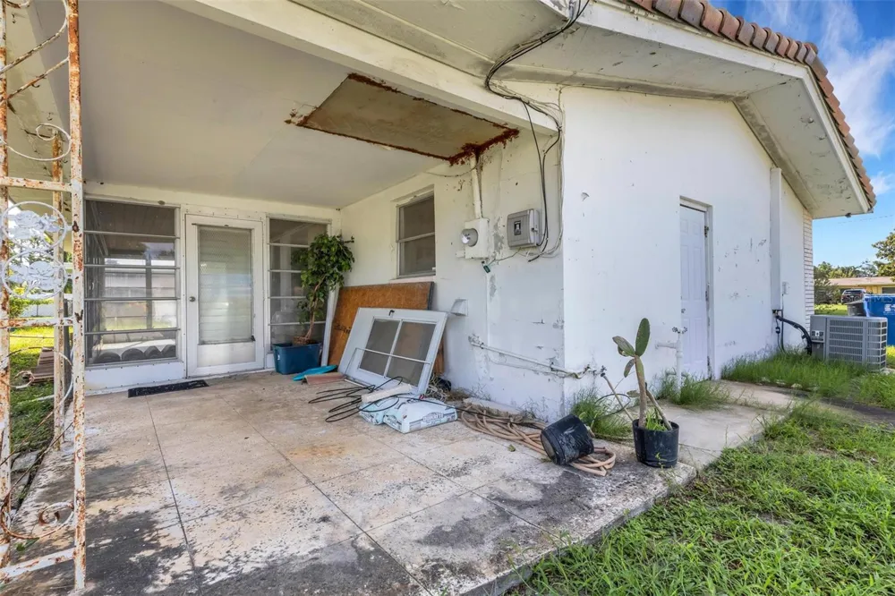 1497 62ND PLACE S St Petersburg, FL 33705