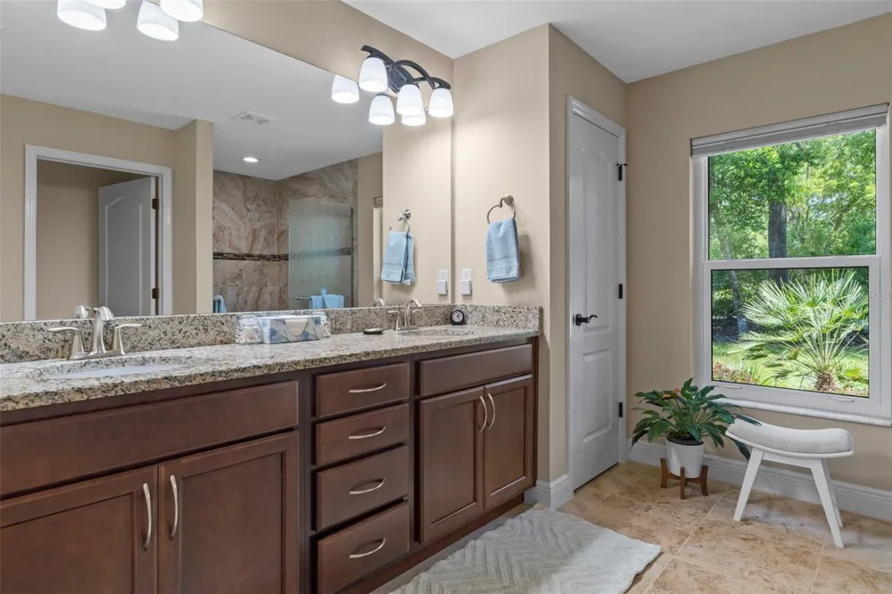 14 REDBAY COURT E Homosassa, FL 34446