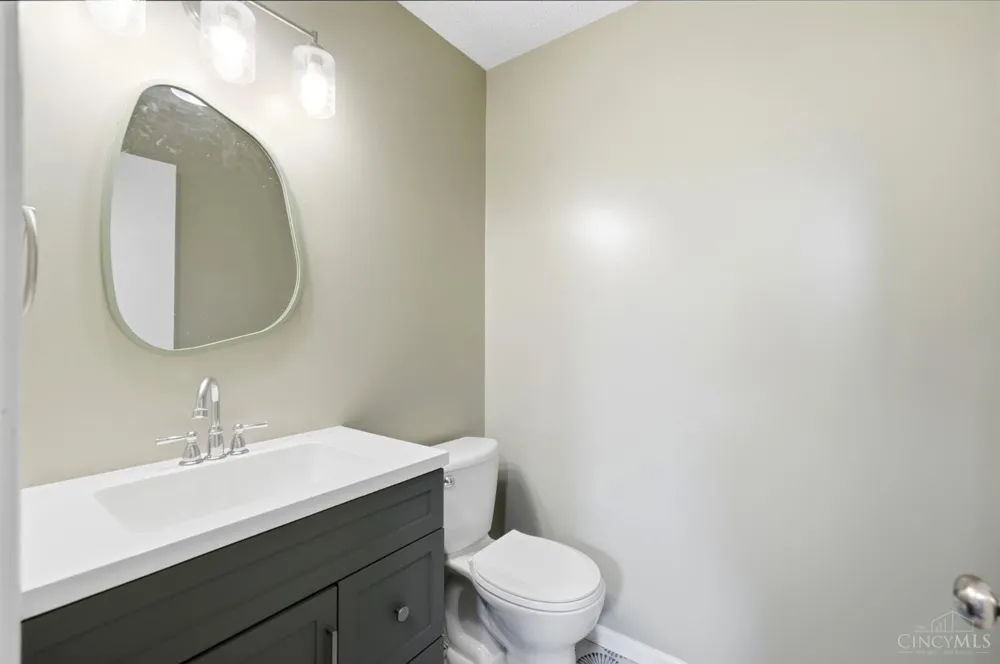 8427 Gettysburg Lane Hamilton, OH 45039