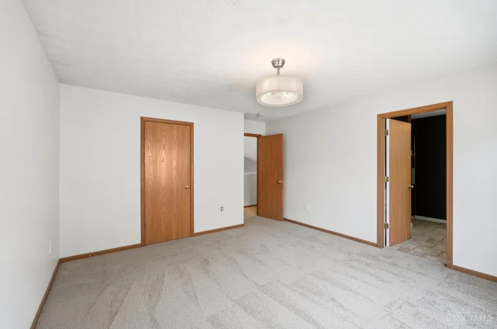 8427 Gettysburg Lane Hamilton, OH 45039