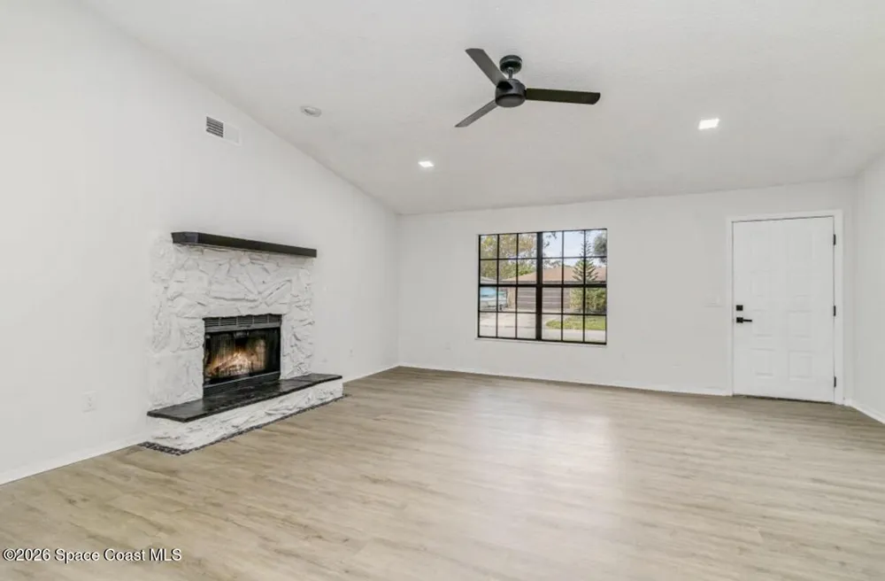 852 Belhurst Lane Rockledge, FL 32955