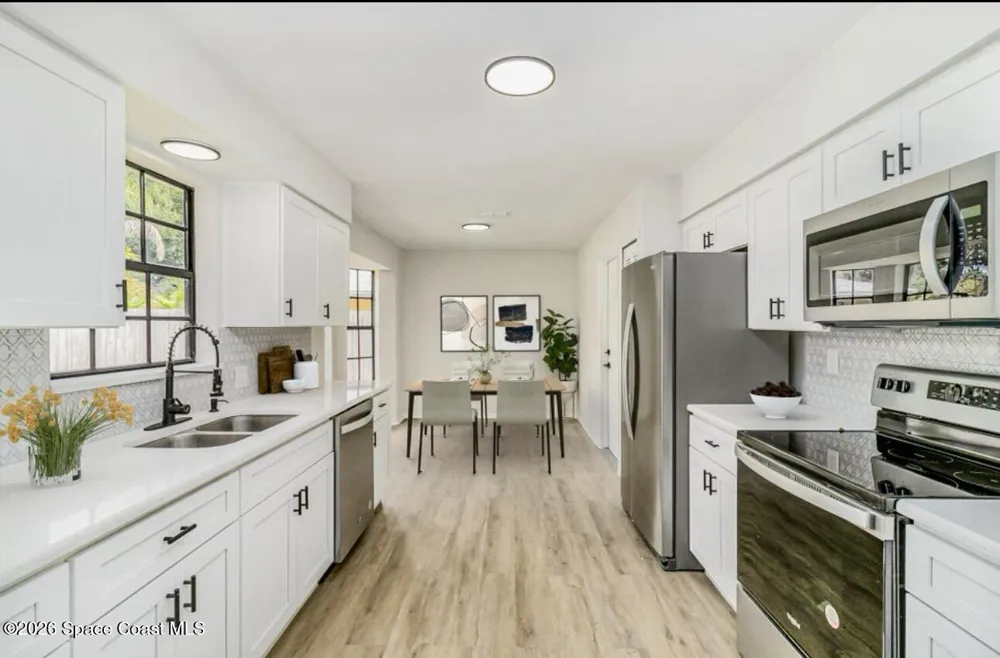 852 Belhurst Lane Rockledge, FL 32955