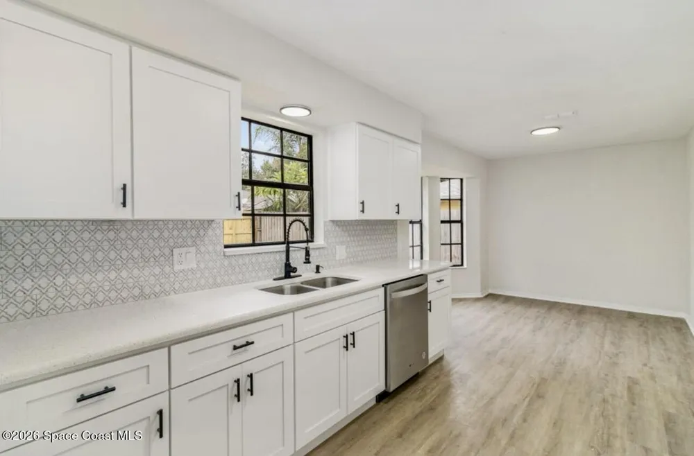 852 Belhurst Lane Rockledge, FL 32955