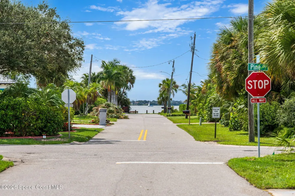 422 3rd Avenue Melbourne Beach, FL 32951