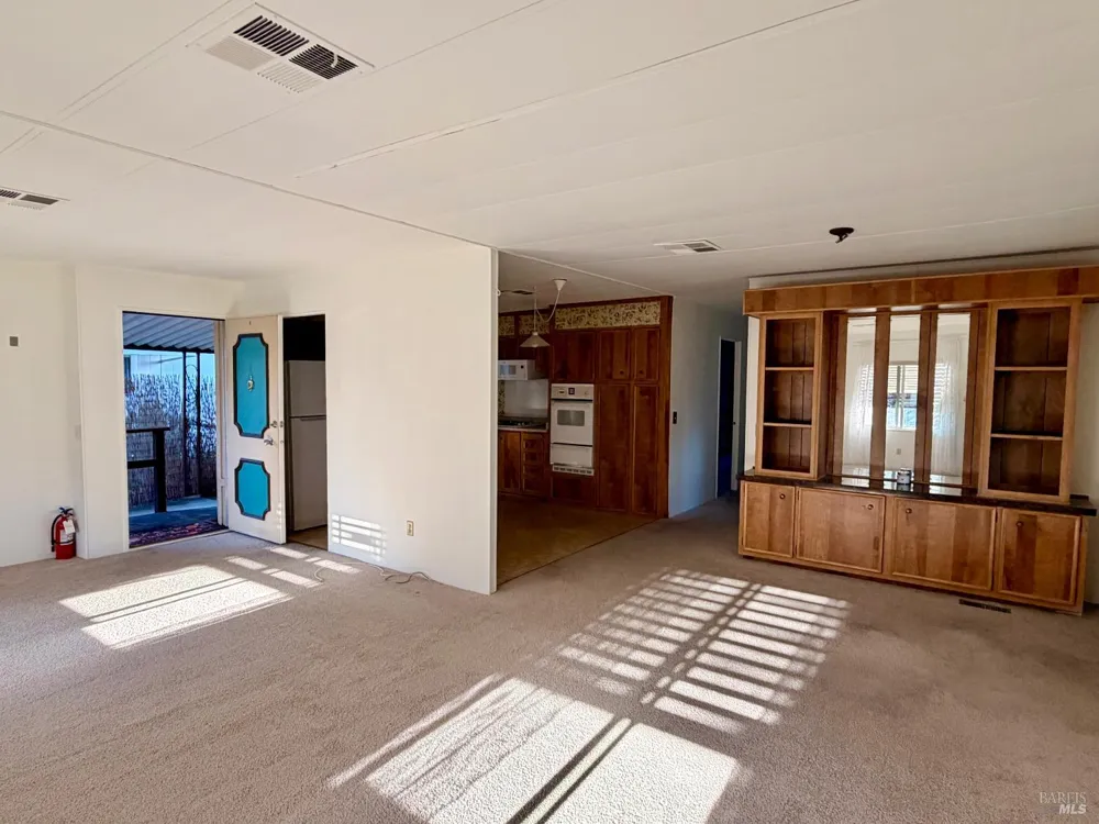 184 Mosscreek Court Santa Rosa, CA 95409