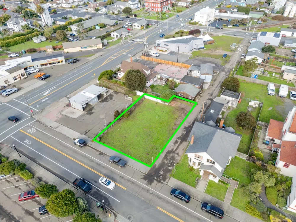 119 E Pine Street Fort Bragg, CA 95437