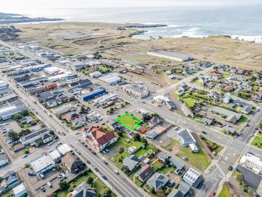 119 E Pine Street Fort Bragg, CA 95437