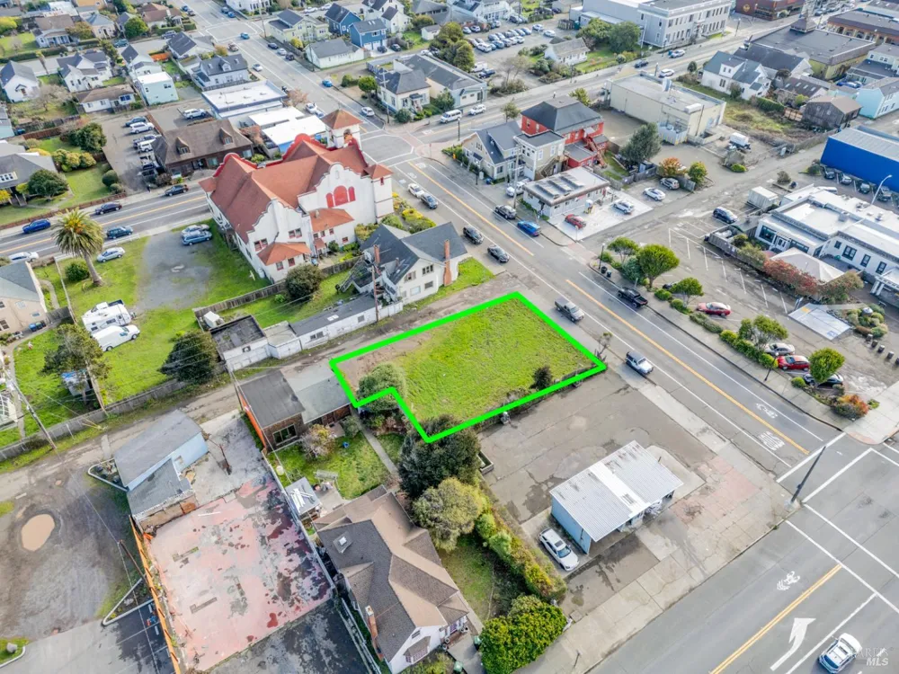 119 E Pine Street Fort Bragg, CA 95437