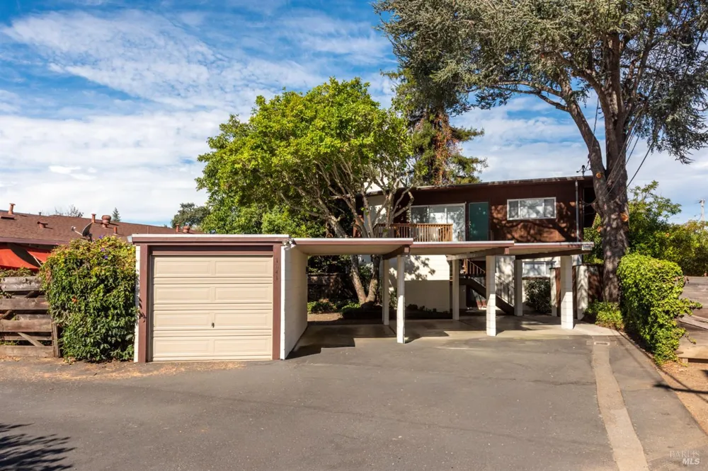1041 3rd Street Novato, CA 94945