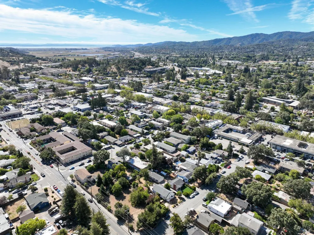 1041 3rd Street Novato, CA 94945