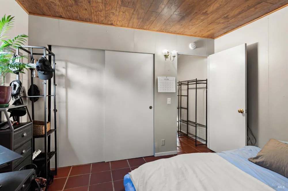 1041 3rd Street Novato, CA 94945