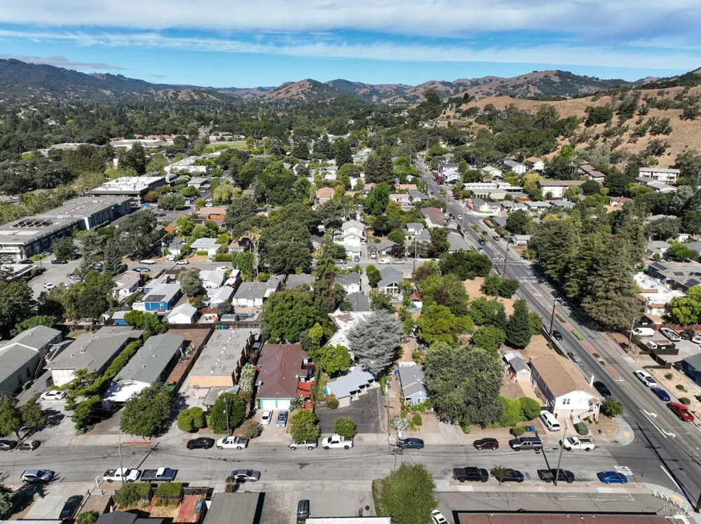 1041 3rd Street Novato, CA 94945