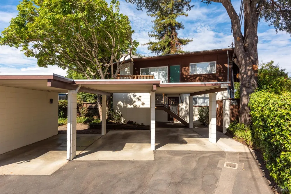 1041 3rd Street Novato, CA 94945