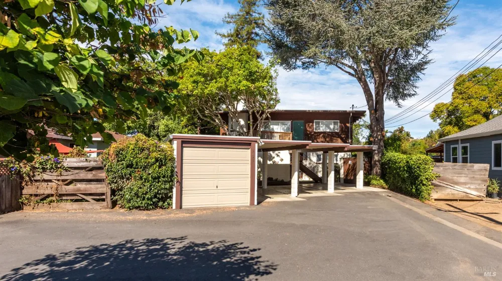 1041 3rd Street Novato, CA 94945