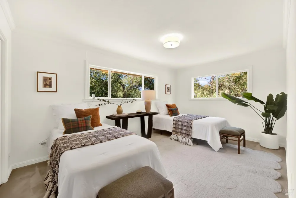 30 Oak Springs Drive Napa, CA 94558