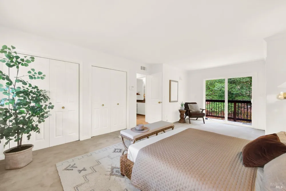 30 Oak Springs Drive Napa, CA 94558