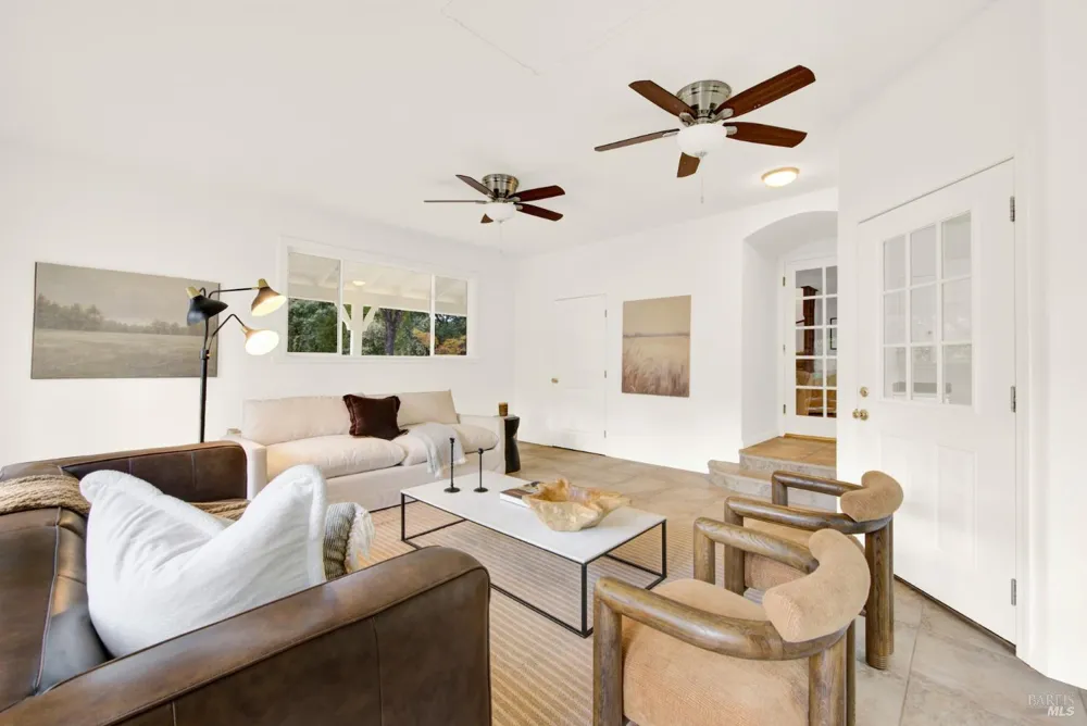 30 Oak Springs Drive Napa, CA 94558