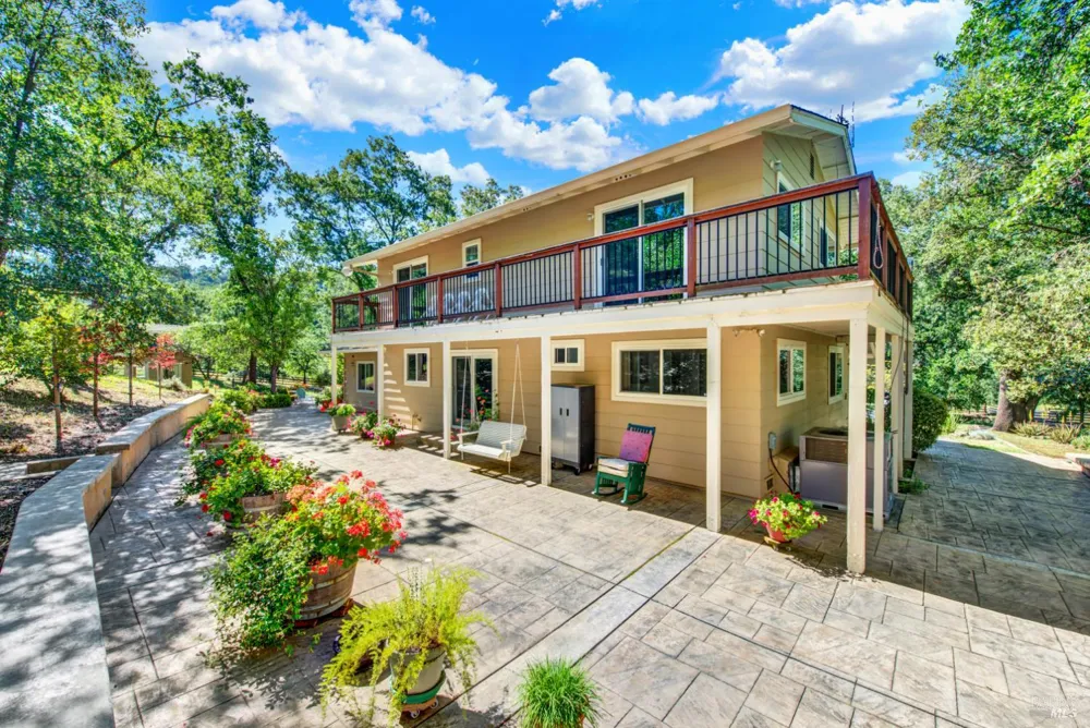 30 Oak Springs Drive Napa, CA 94558