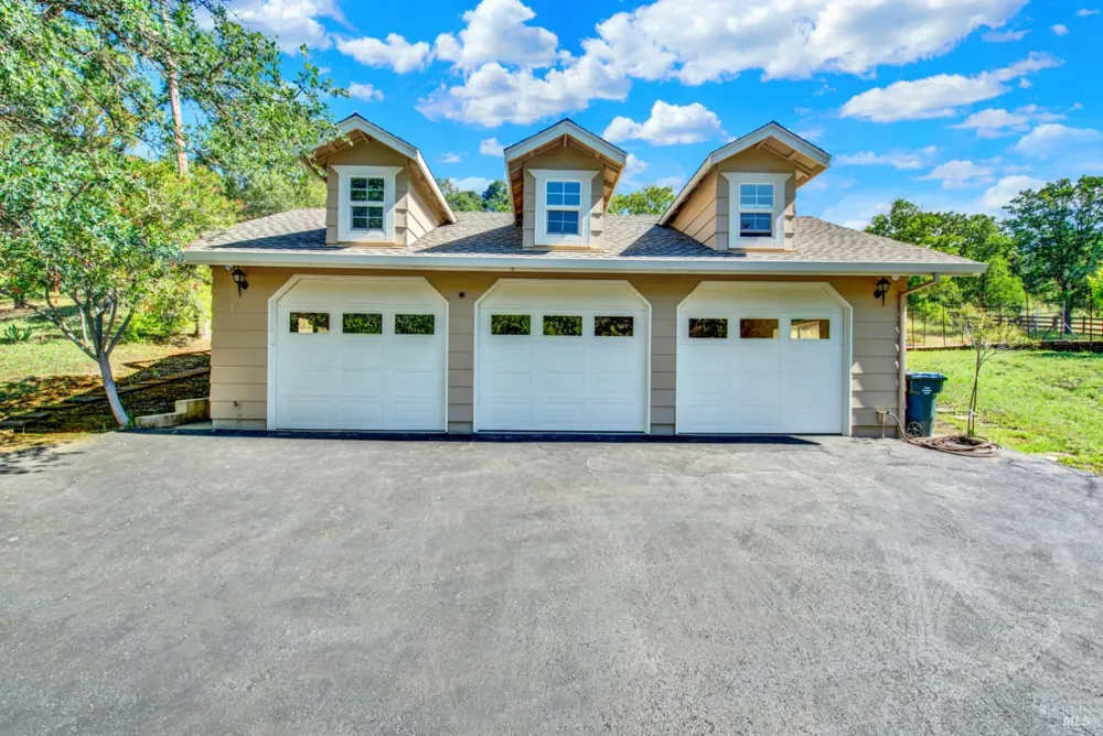 30 Oak Springs Drive Napa, CA 94558