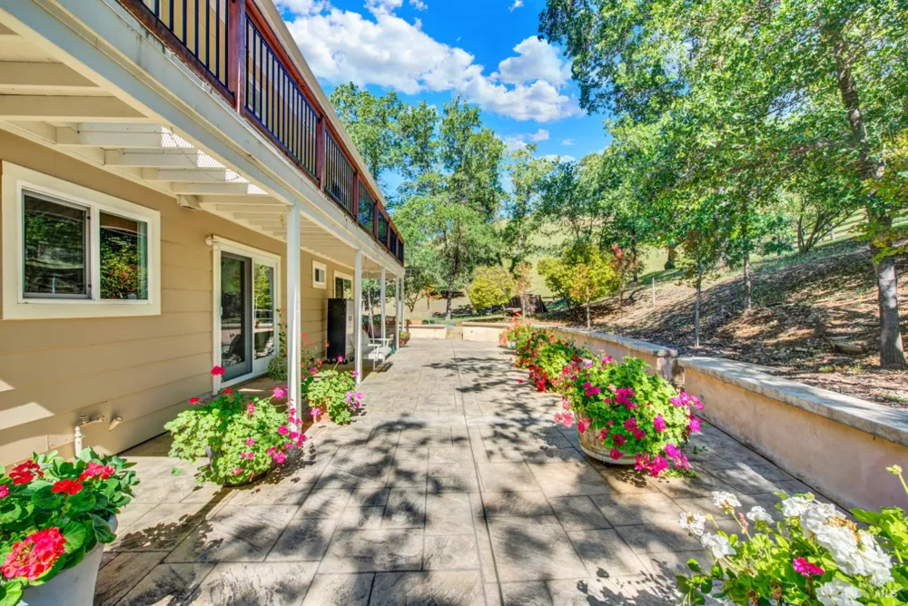 30 Oak Springs Drive Napa, CA 94558