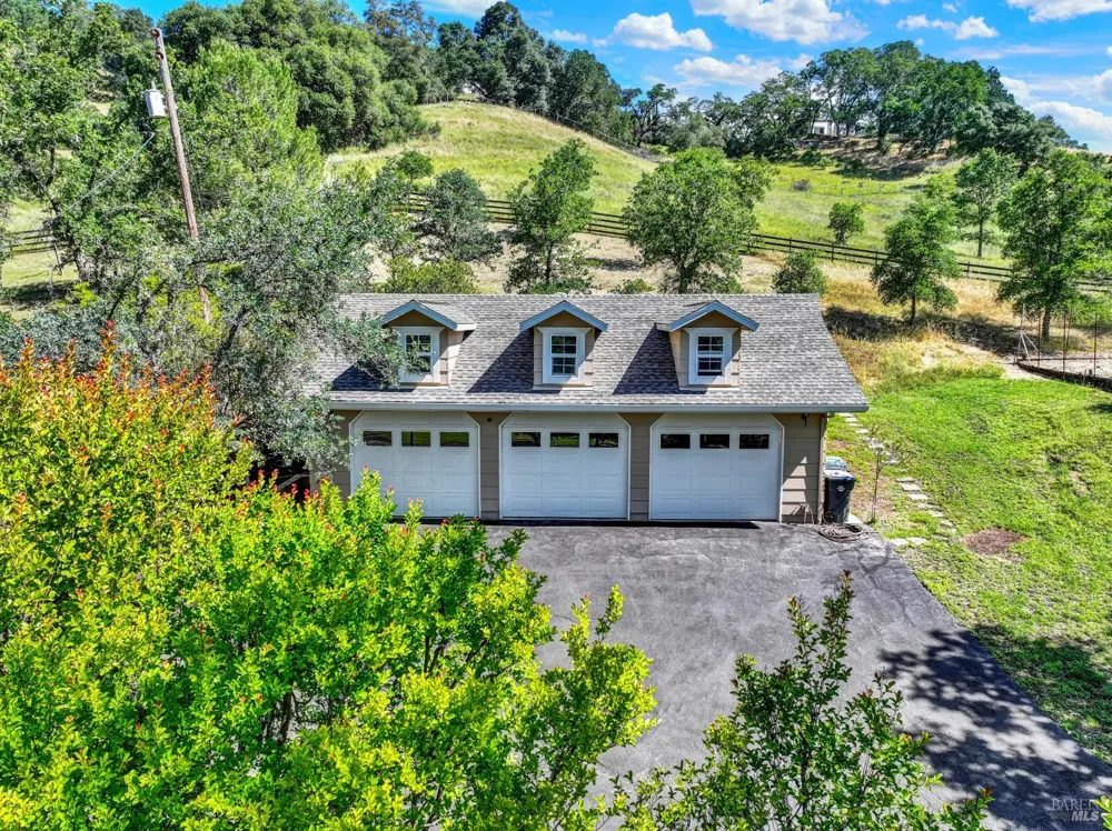 30 Oak Springs Drive Napa, CA 94558