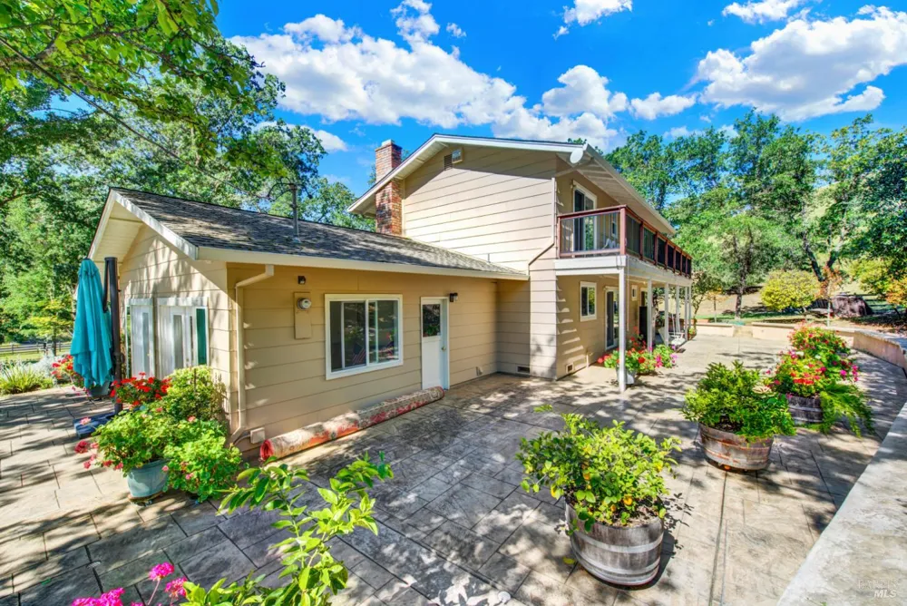 30 Oak Springs Drive Napa, CA 94558