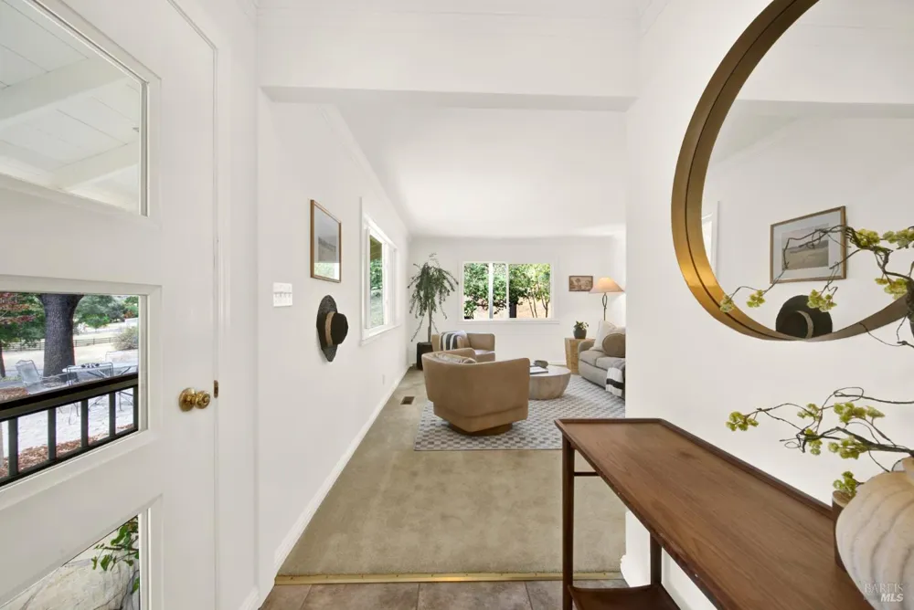 30 Oak Springs Drive Napa, CA 94558