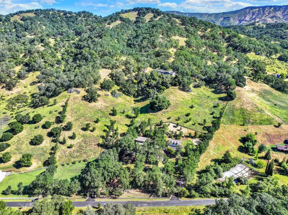30 Oak Springs Drive Napa, CA 94558