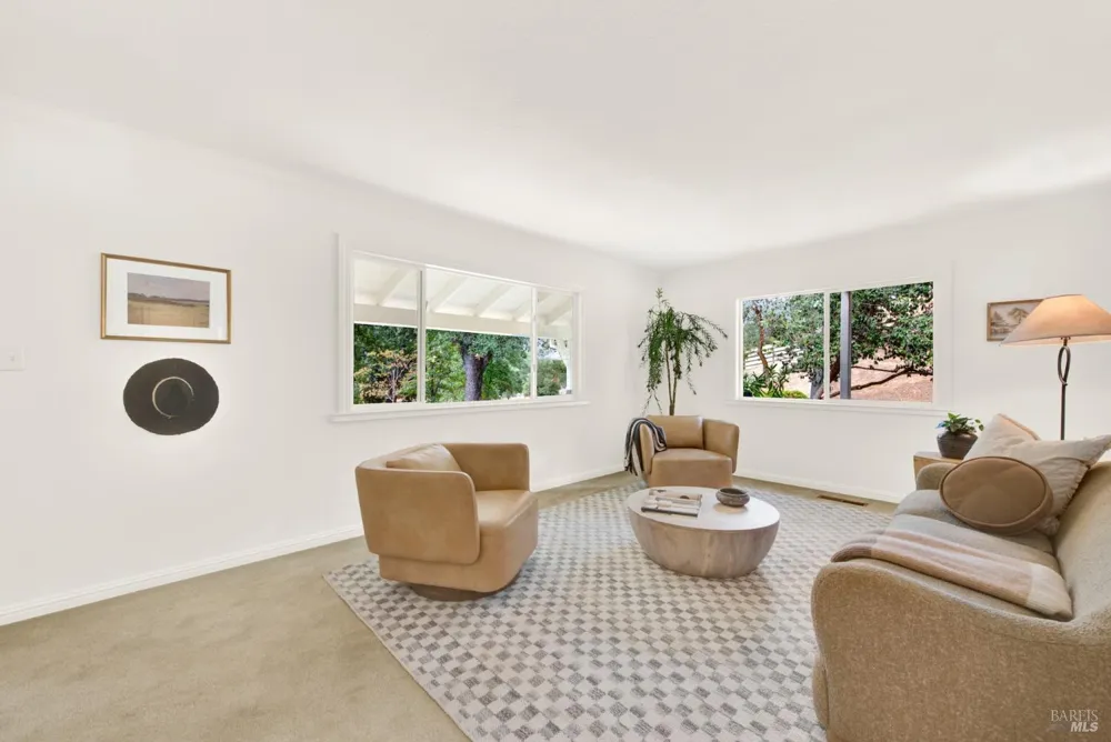 30 Oak Springs Drive Napa, CA 94558