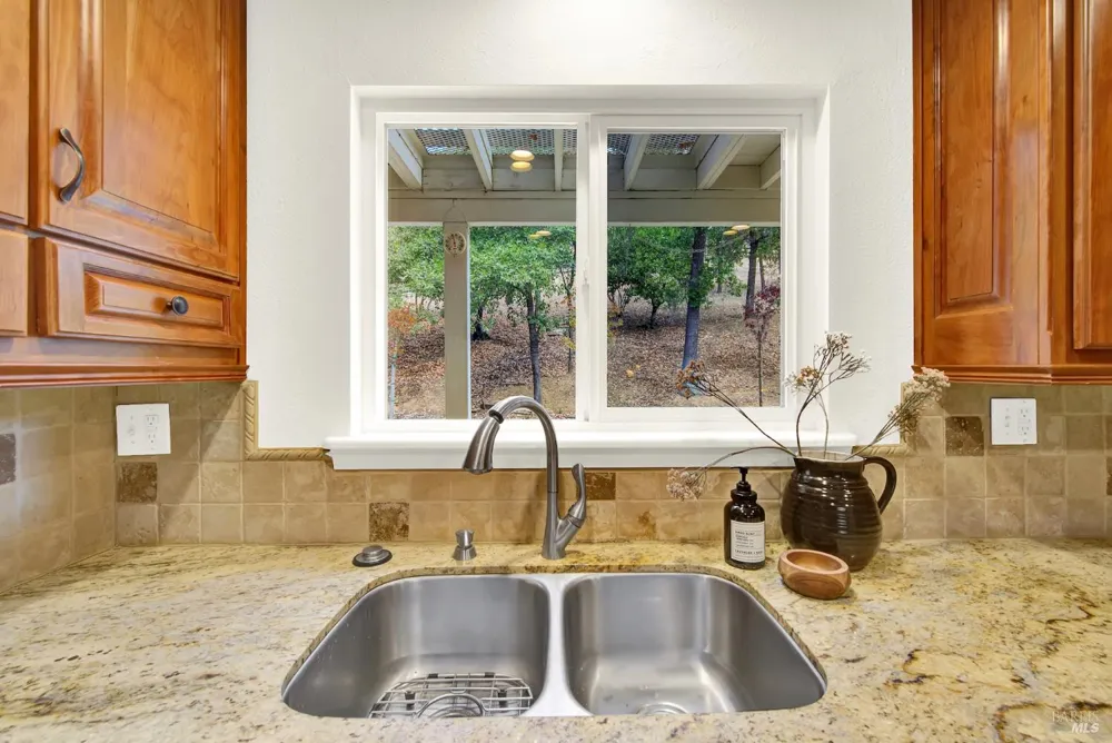 30 Oak Springs Drive Napa, CA 94558