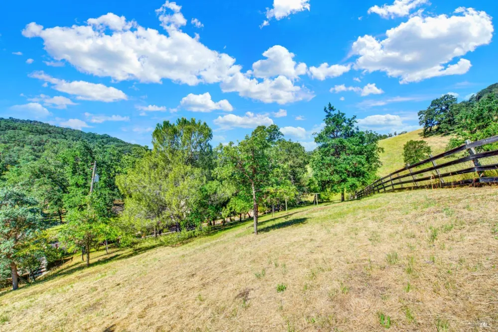 30 Oak Springs Drive Napa, CA 94558