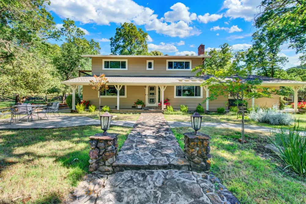 30 Oak Springs Drive Napa, CA 94558